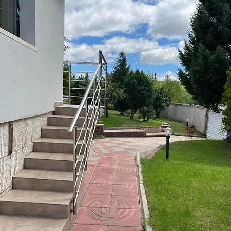 Villekulla Ваканционна къща Chukovezer