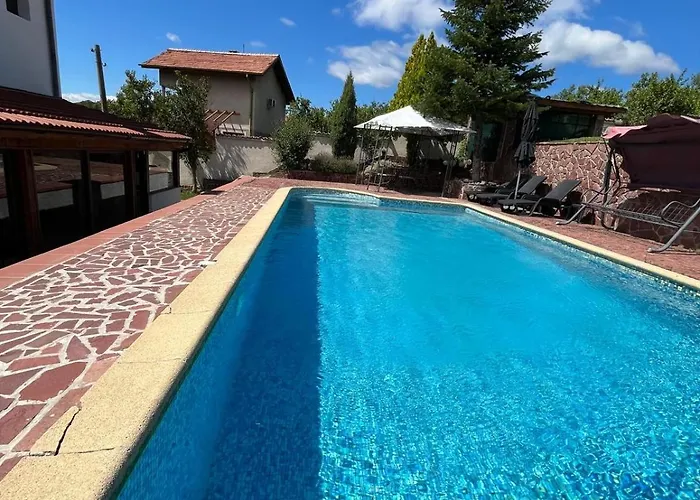 Villekulla Hébergement de vacances Chukovezer